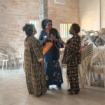 Concertation entre les deux candidates pour choisir la Présidente et la Vice-Présidente sous supervision de l'ancienne Présidente